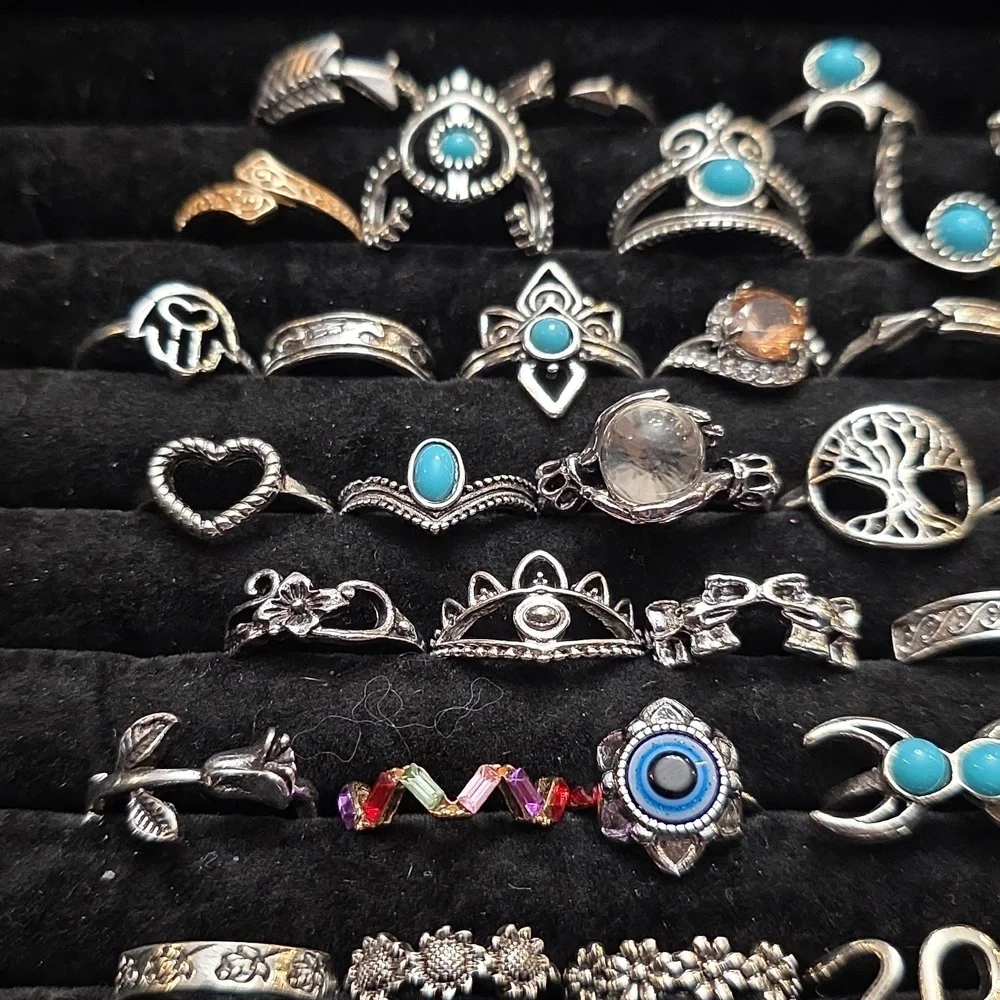 Lot of 30pcs fashion rings - Picture 2 of 3